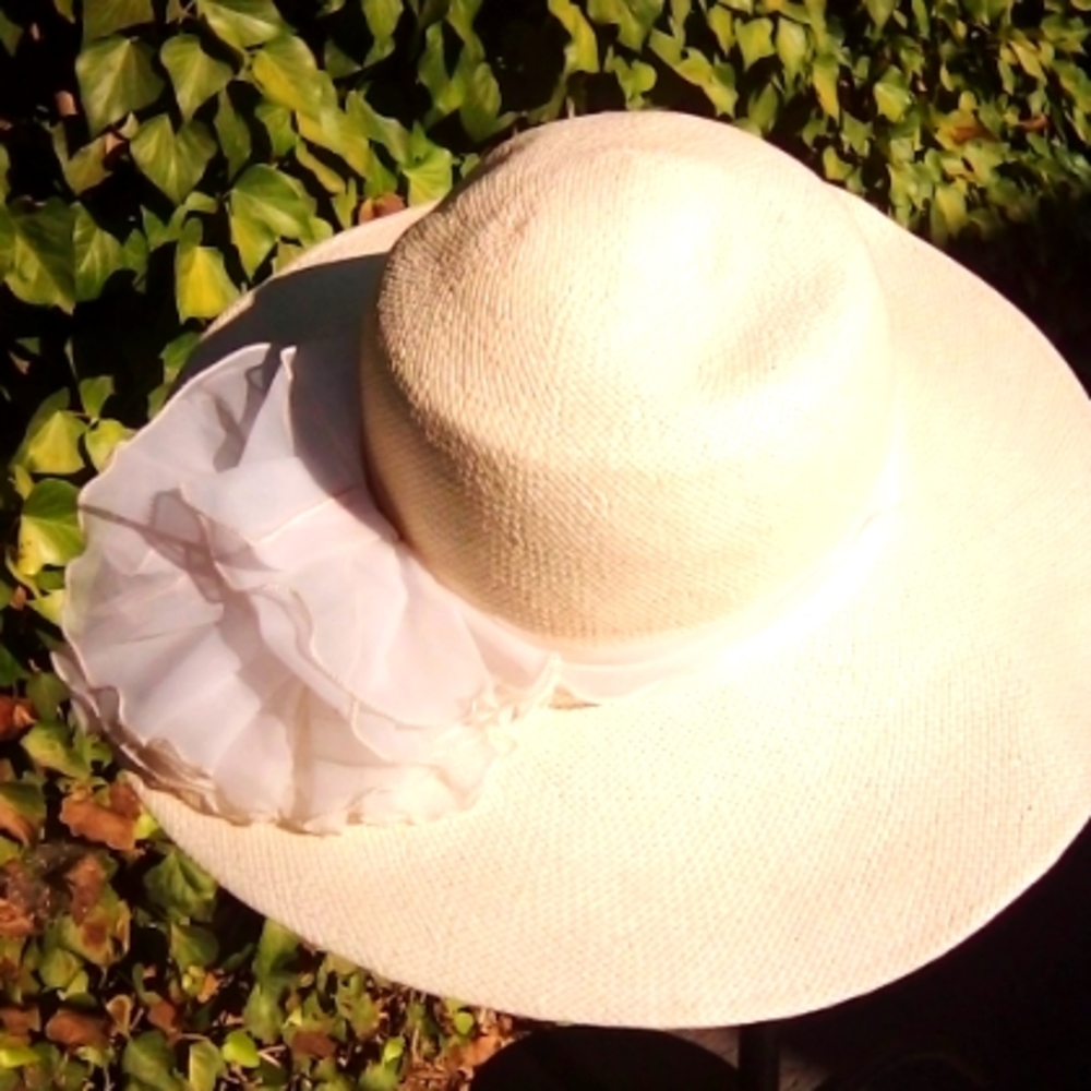 GREAT Hat Summer TIME with a White Silk Rose 🌹 .Sm